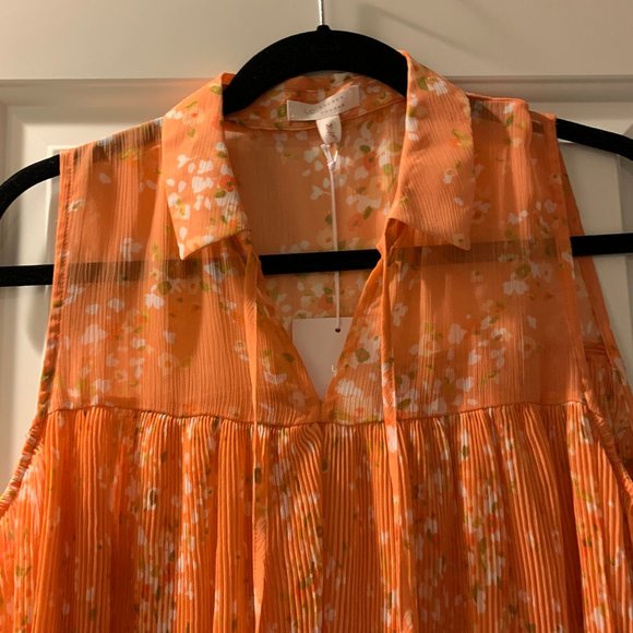 New With Tags LC Lauren Conrad Pleated Blouse - Picture 4 of 6